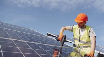 The Advantages and Disadvantages of Solar Panels and Solar Energy